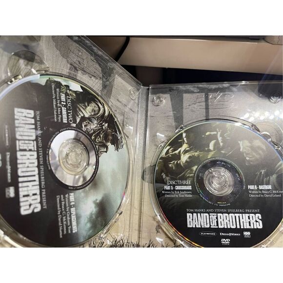 Band of Brothers DVD Box Set - Picture 4 of 8